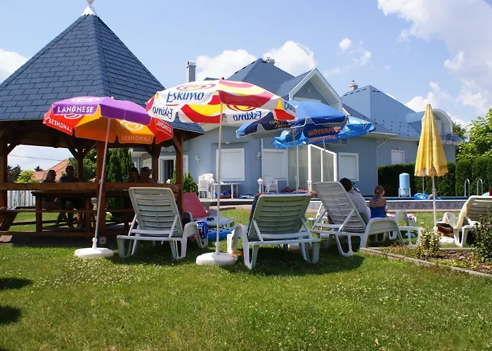 Kek Vendeghaz Family Resort