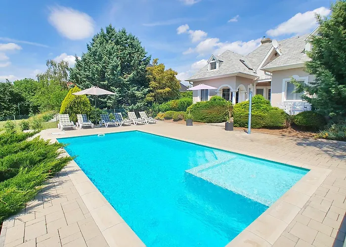 No 74 Villa Betty With Swimming Pool