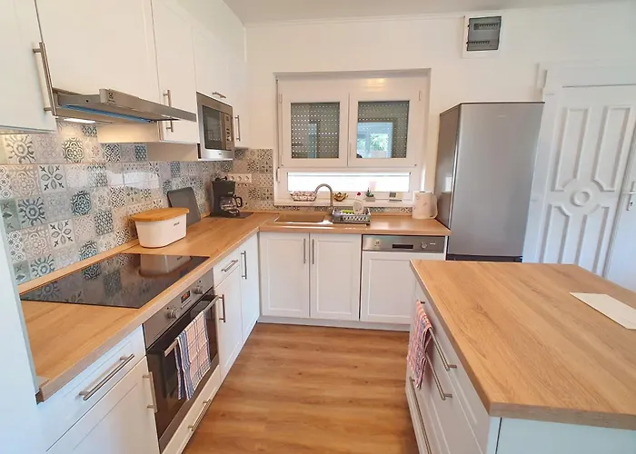 Holiday Home Mathion With Heated Pool - Biro Tours Nr 73